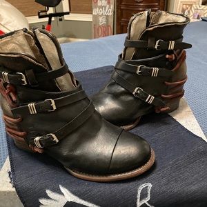 Freebird Boots (Crue)